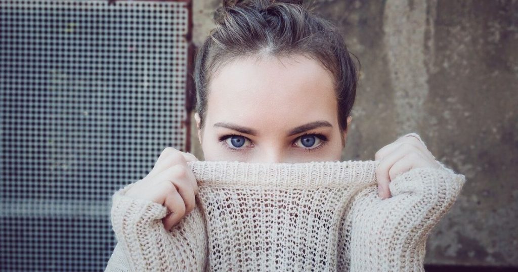 Cómo cuidar el contorno de los jos de manera natural 8 Tips de Belleza